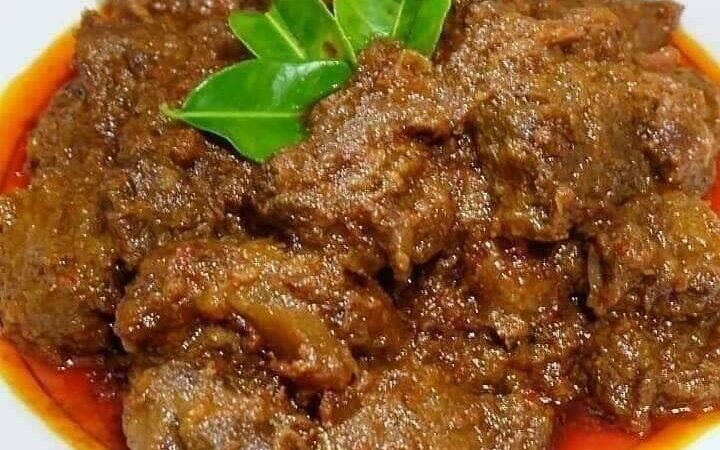 rendang makanan khas indonesia