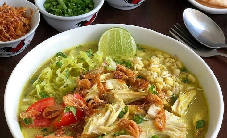 soto ayam hidangan khas indonesia